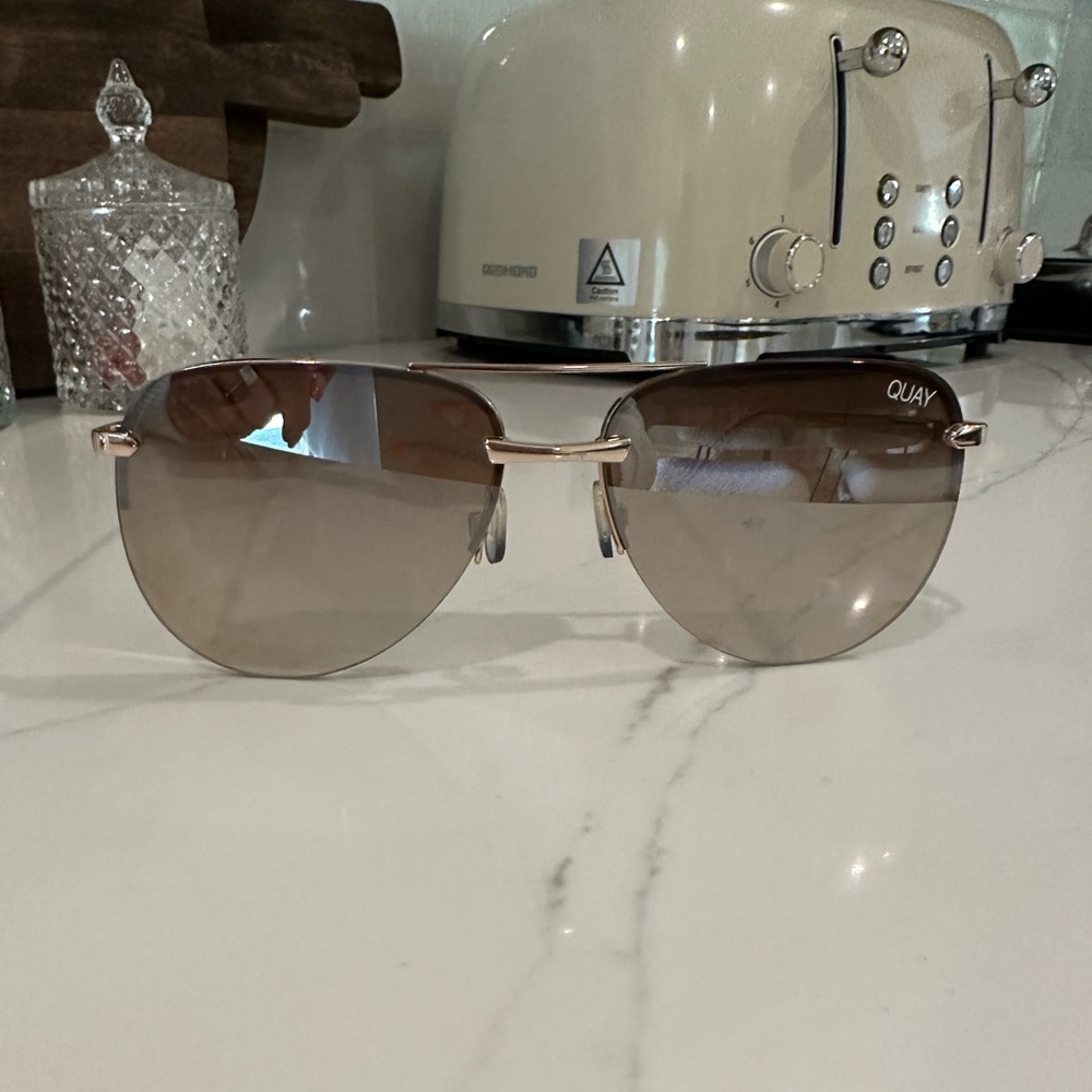 Quay the playa sunglasses